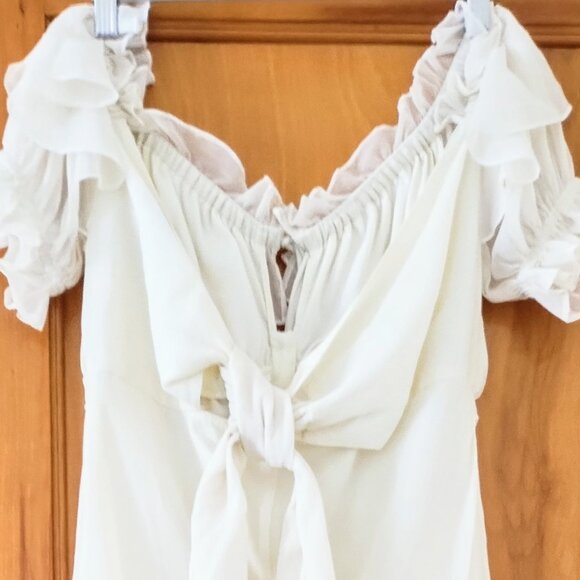 ASOS DESIGN Maternity off shoulder midi dress - Picture 4 of 4